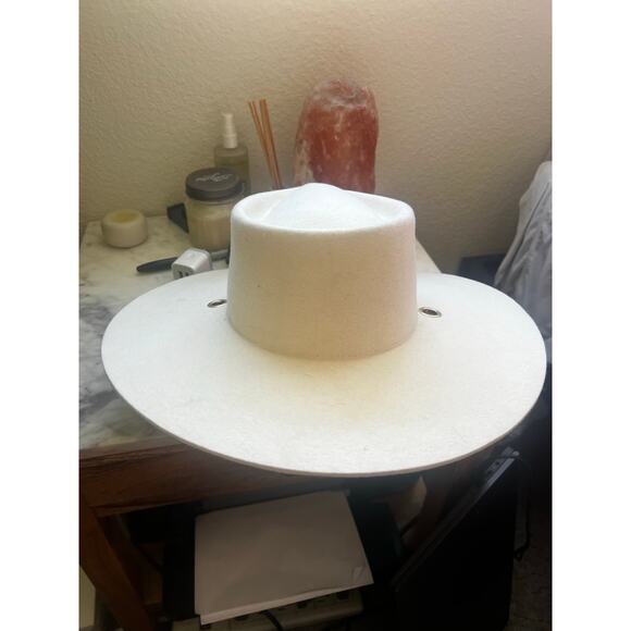 Hurricane Lab x Chosen by KYHA Off White Felt Hat main image 5